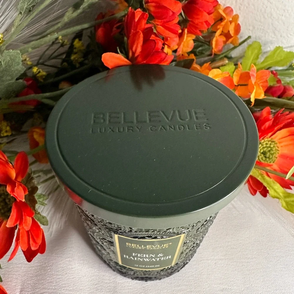 Bellevue Double Wick 12 oz Luxury Candle ~ FERN AND RAINWATER ~ New!